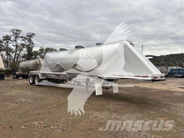 MAC TRAILER MFG Semi-trailer med Tank