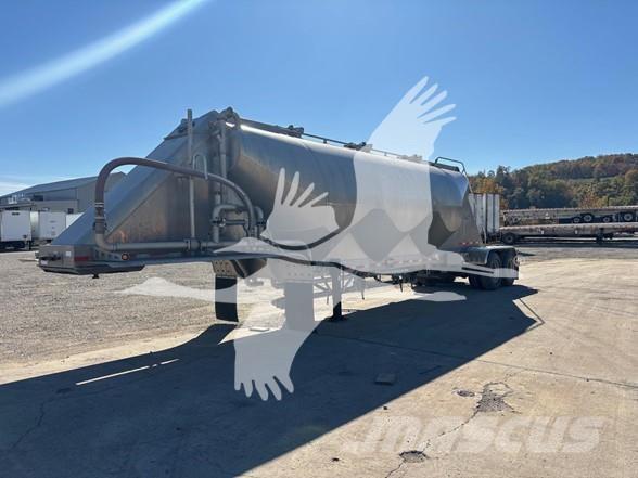 MAC TRAILER MFG Semi-trailer med Tank