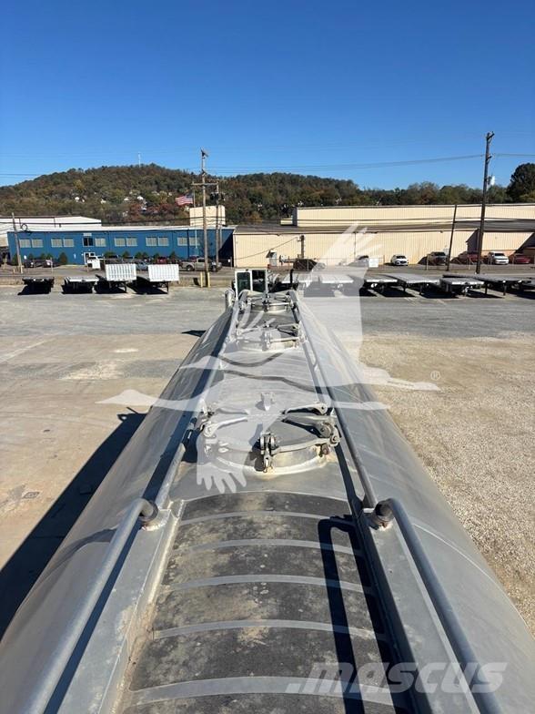 MAC TRAILER MFG Semi-trailer med Tank