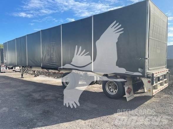 Reitnouer  Semi-trailer med Gardinsider