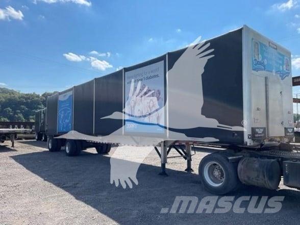 Reitnouer BUBBA Semi-trailer med Gardinsider