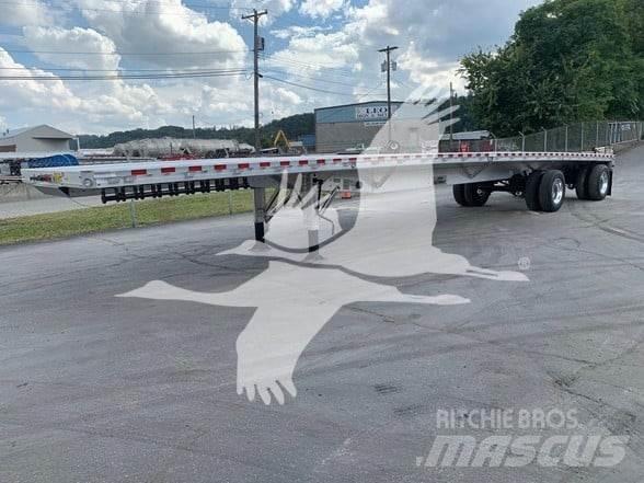 Reitnouer CK-100 Semi-trailer med lad/flatbed