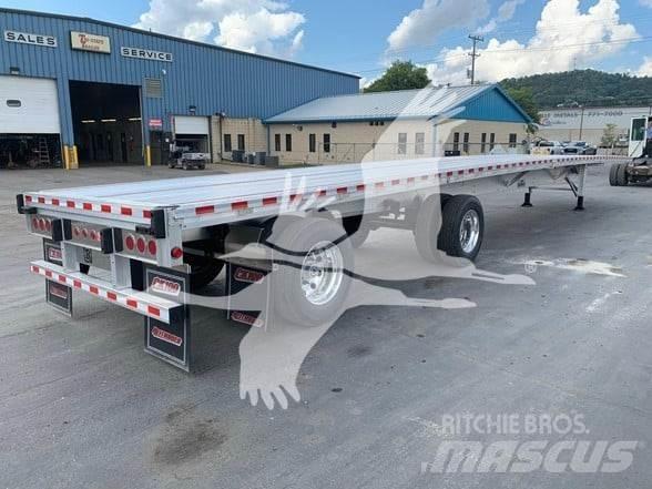 Reitnouer CK 100 Semi-trailer med lad/flatbed