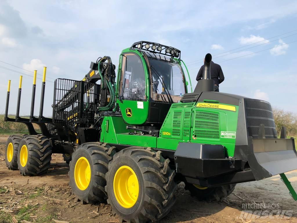 John Deere 1210 G Udkørselsmaskiner