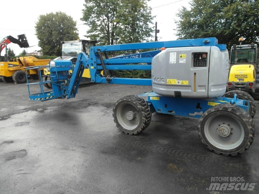 Genie Z 45/25 J Bomlifte med knækarm