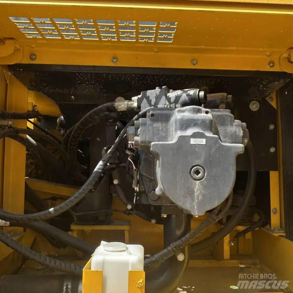 Komatsu 450-8 Gravemaskiner på larvebånd