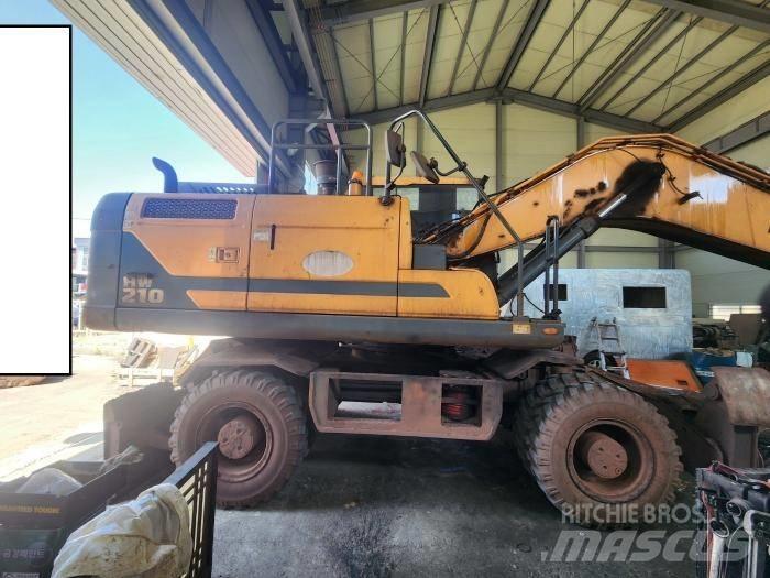 Hyundai HW210 Gravemaskiner på hjul