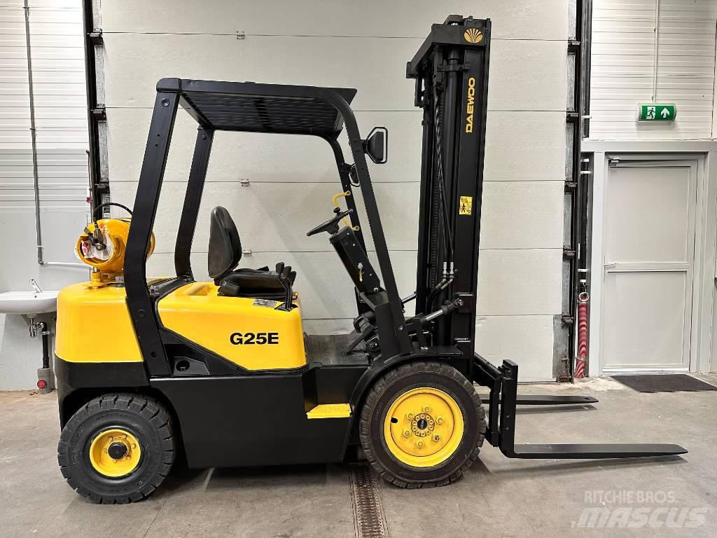  DOOSON G25E-3 LPG gaffeltrucks