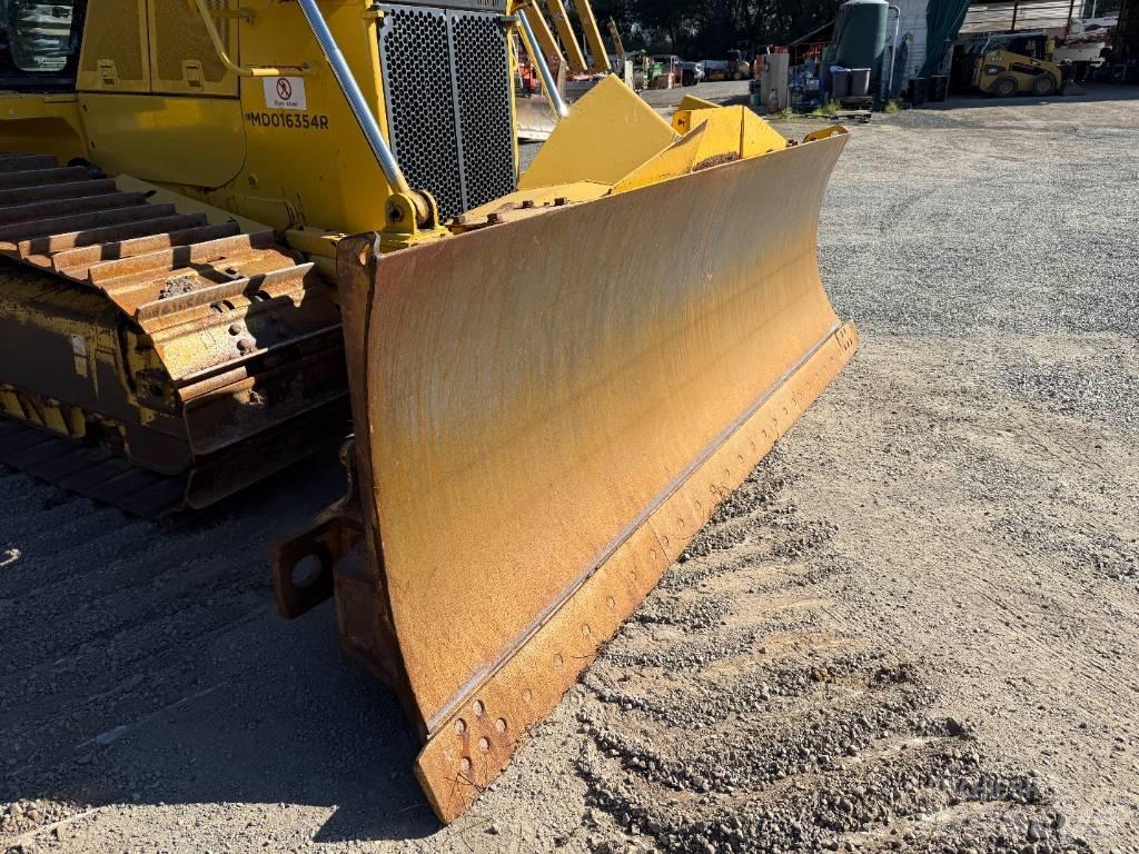 Komatsu D65PX-18 Bulldozer på larvebånd