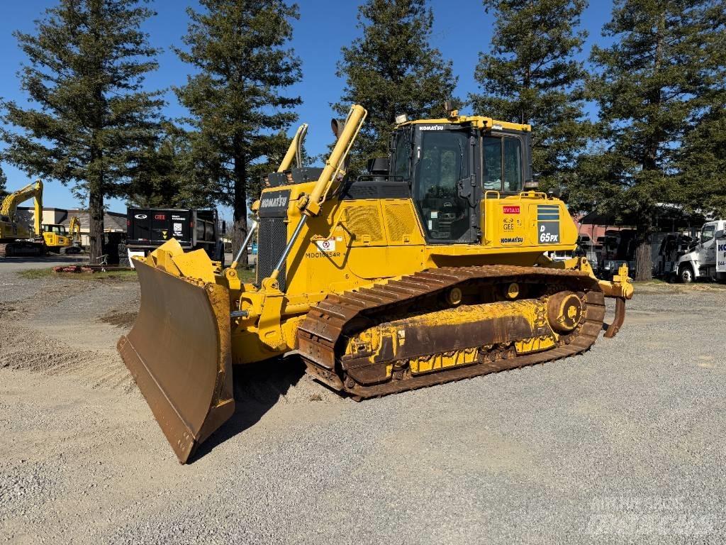 Komatsu D65PX-18 Bulldozer på larvebånd