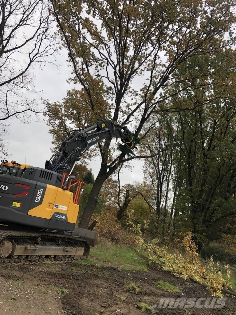  groeneveldt  822 Gravemaskiner til skovbrug