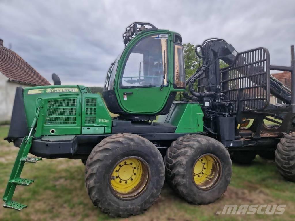 John Deere 1110 E Udkørselsmaskiner