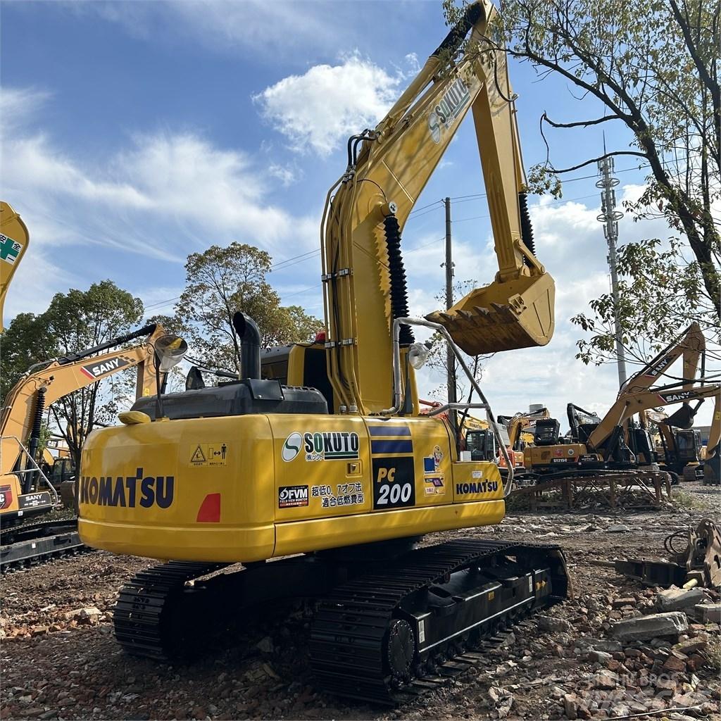 Komatsu PC200-8MO Gravemaskiner på larvebånd