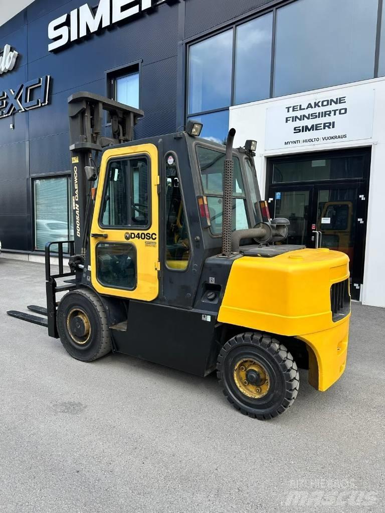 Daewoo D40SC-2 Diesel gaffeltrucks