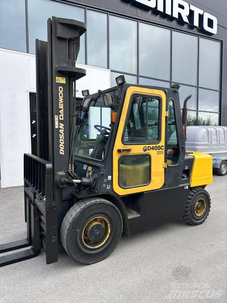 Daewoo D40SC-2 Diesel gaffeltrucks