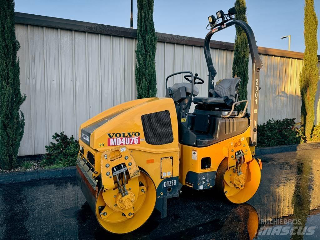 Volvo DD 25 B Tvilling tromle