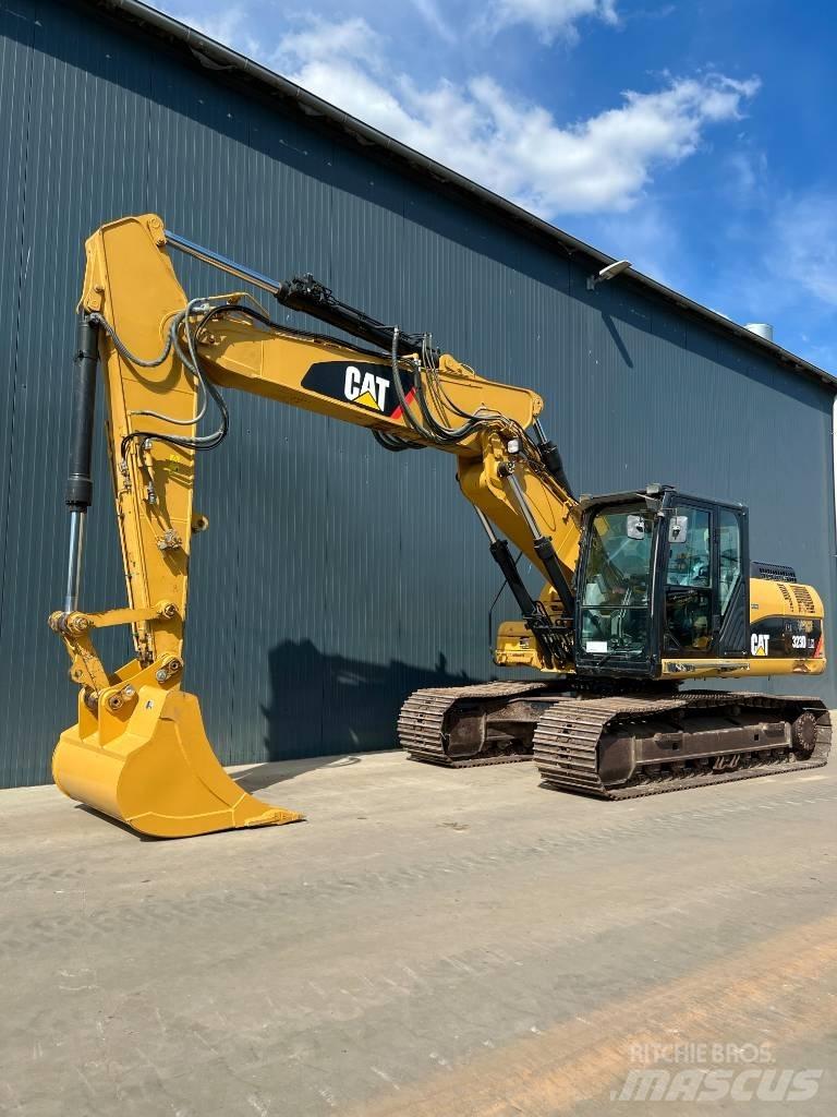CAT 323D LN VA Gravemaskiner på larvebånd