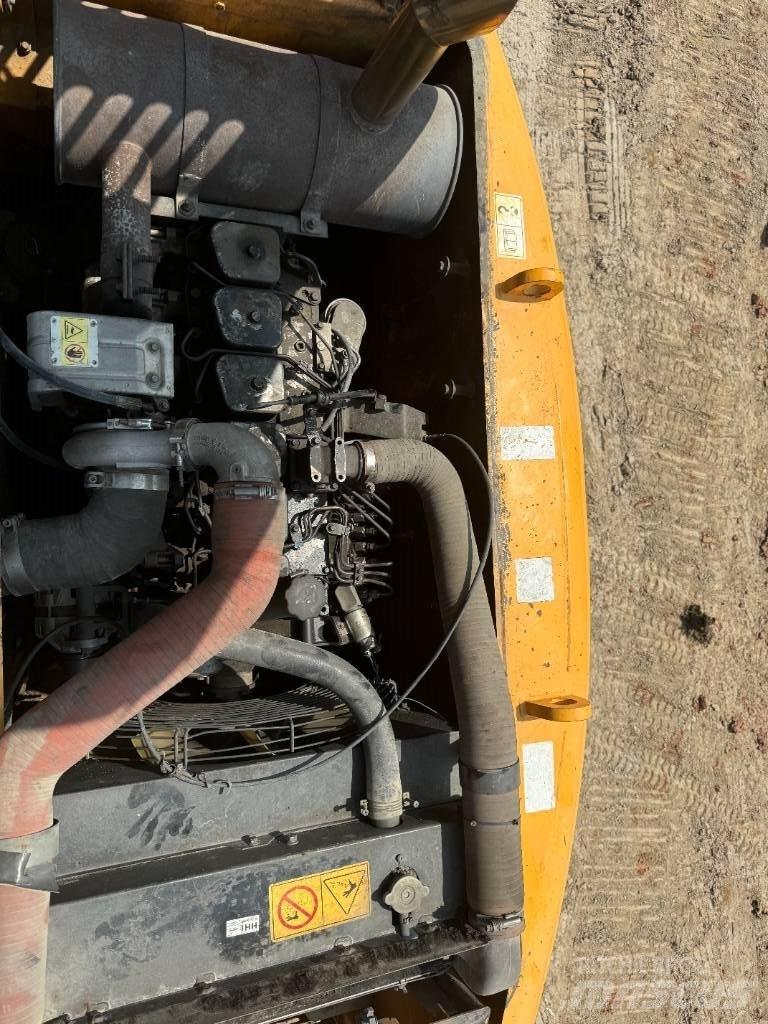 Hyundai R150W-9 Gravemaskiner på hjul