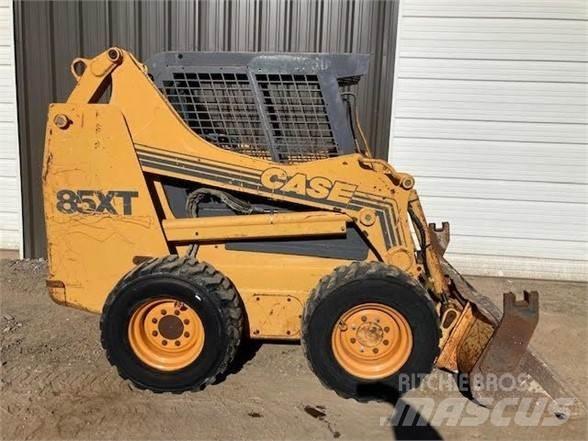 CASE 85XT Minilæsser - skridstyret