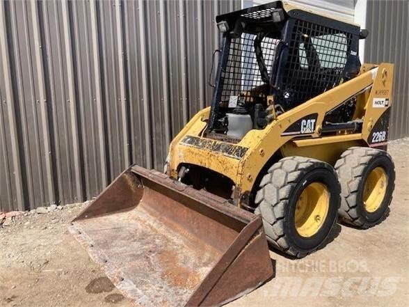 CAT 226B Minilæsser - skridstyret