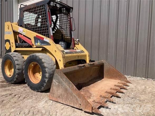 CAT 228 Minilæsser - skridstyret