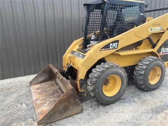 CAT 252B Minilæsser - skridstyret