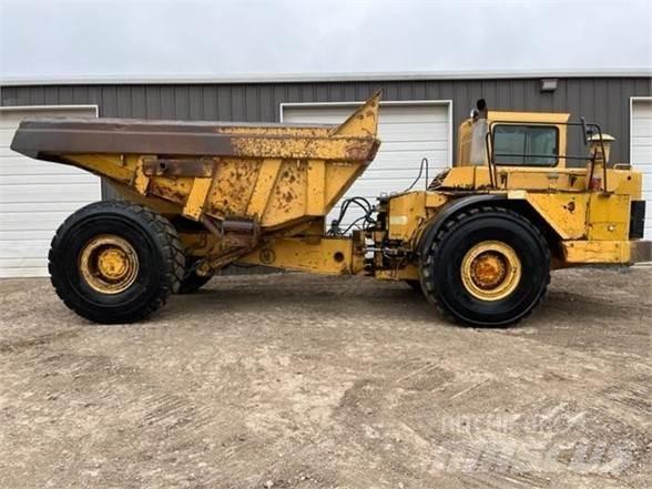 CAT D25C Terrængående lastbiler