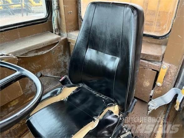 CAT D25C Terrængående lastbiler