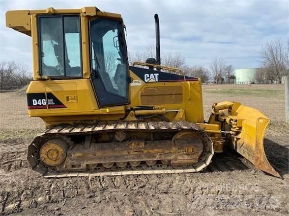 CAT D4G XL Bulldozer på larvebånd