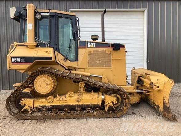 CAT D5M Bulldozer på larvebånd