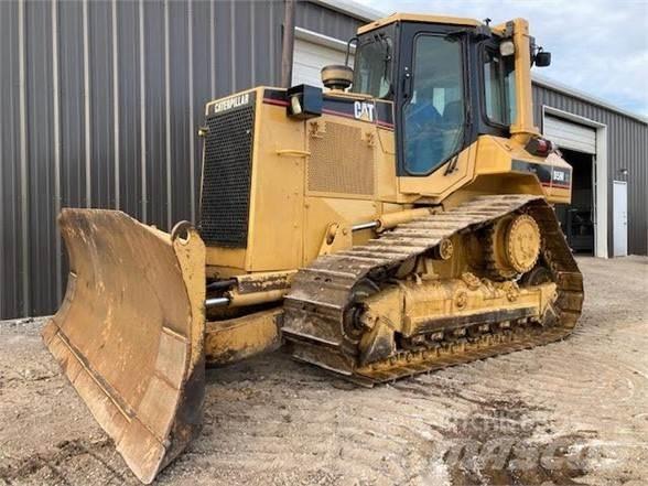 CAT D5M Bulldozer på larvebånd