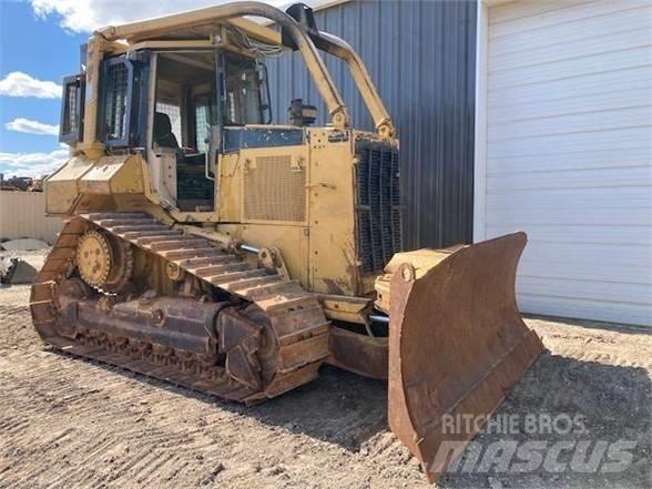 CAT D5M XL Bulldozer på larvebånd