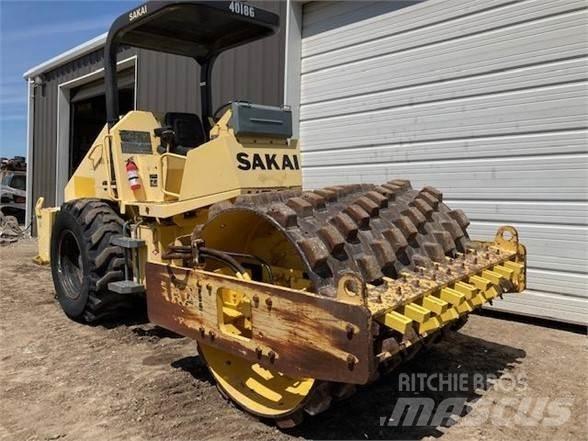 Sakai SV410 Enkelt tromle