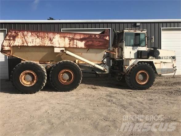 Terex TA27 Terrængående lastbiler