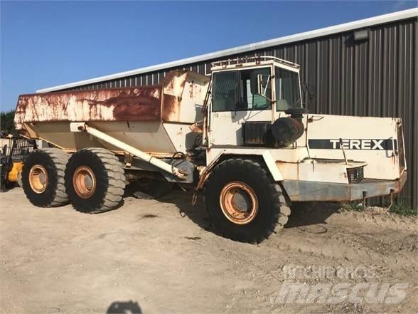 Terex TA27 Terrængående lastbiler