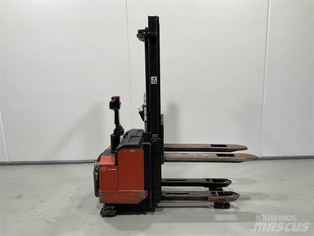 BT LSF1250/11 Selvkørende stablere
