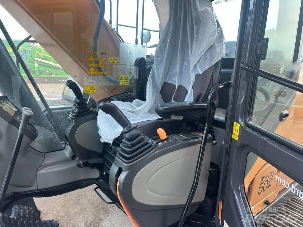 CASE CX 300D Gravemaskiner på larvebånd