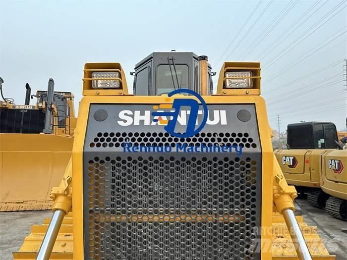 Shantui SD 16 Bulldozer på larvebånd
