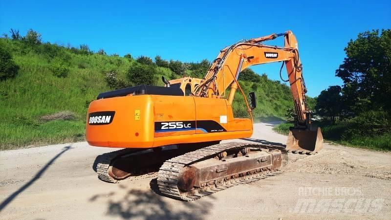 Daewoo S255 LC Gravemaskiner på larvebånd