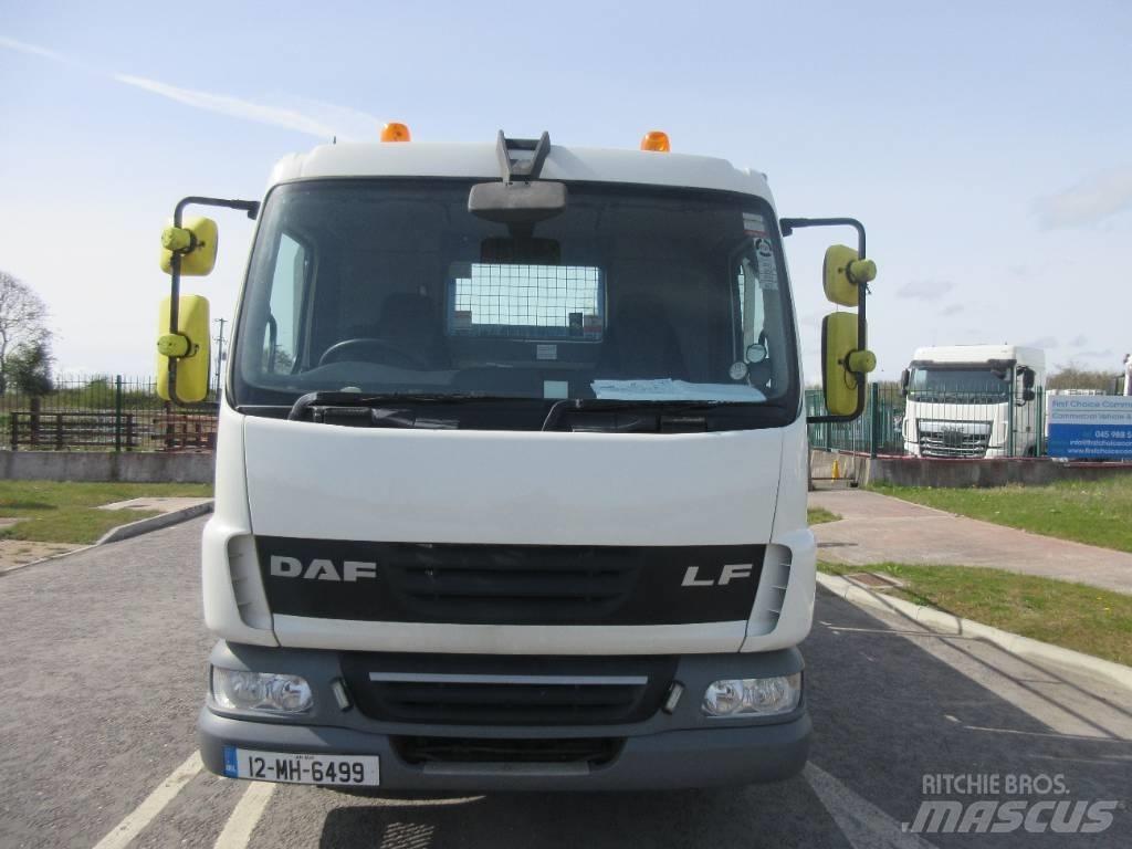 DAF 45.210 ATI Flatbed lastbiler med spil