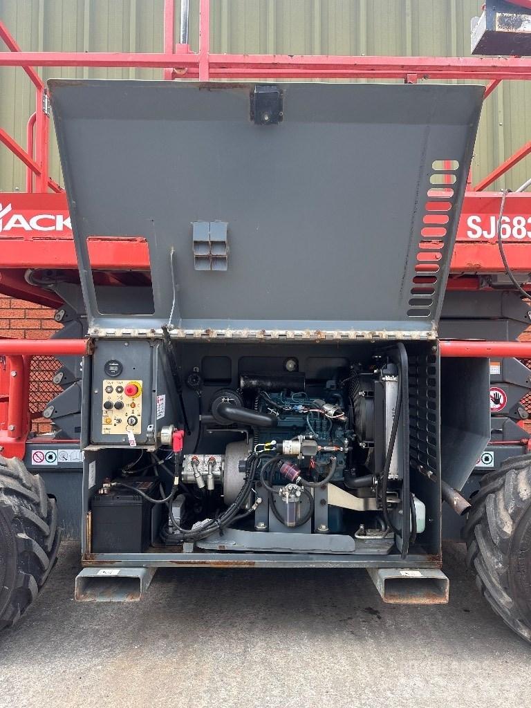 SkyJack SJ 6832 RT Saxlifte