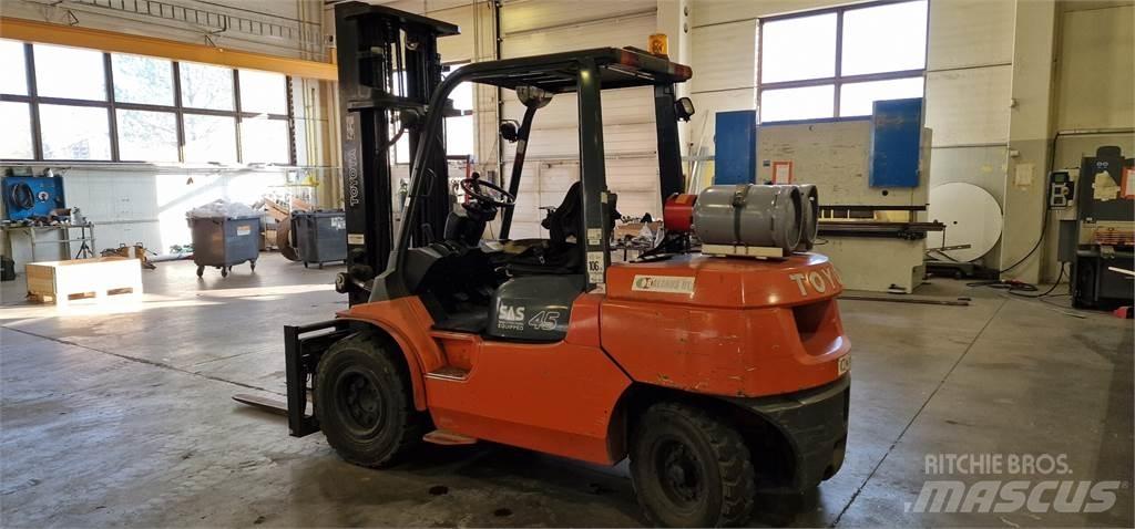 Toyota 7FG40 LPG gaffeltrucks