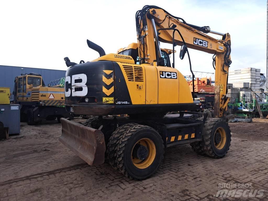 JCB JS 145 W Gravemaskiner på hjul