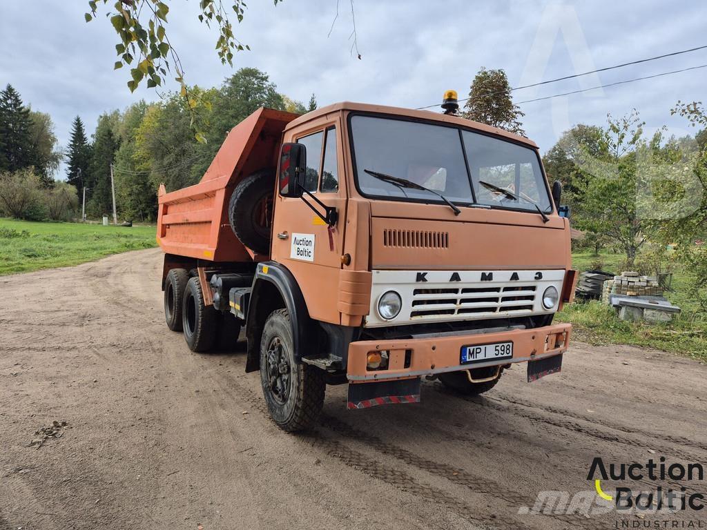 Kamaz 55111 Lastbiler med tip