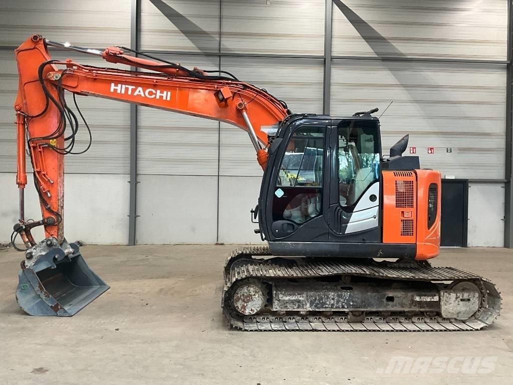 Hitachi ZX 135 US-6 Gravemaskiner på larvebånd