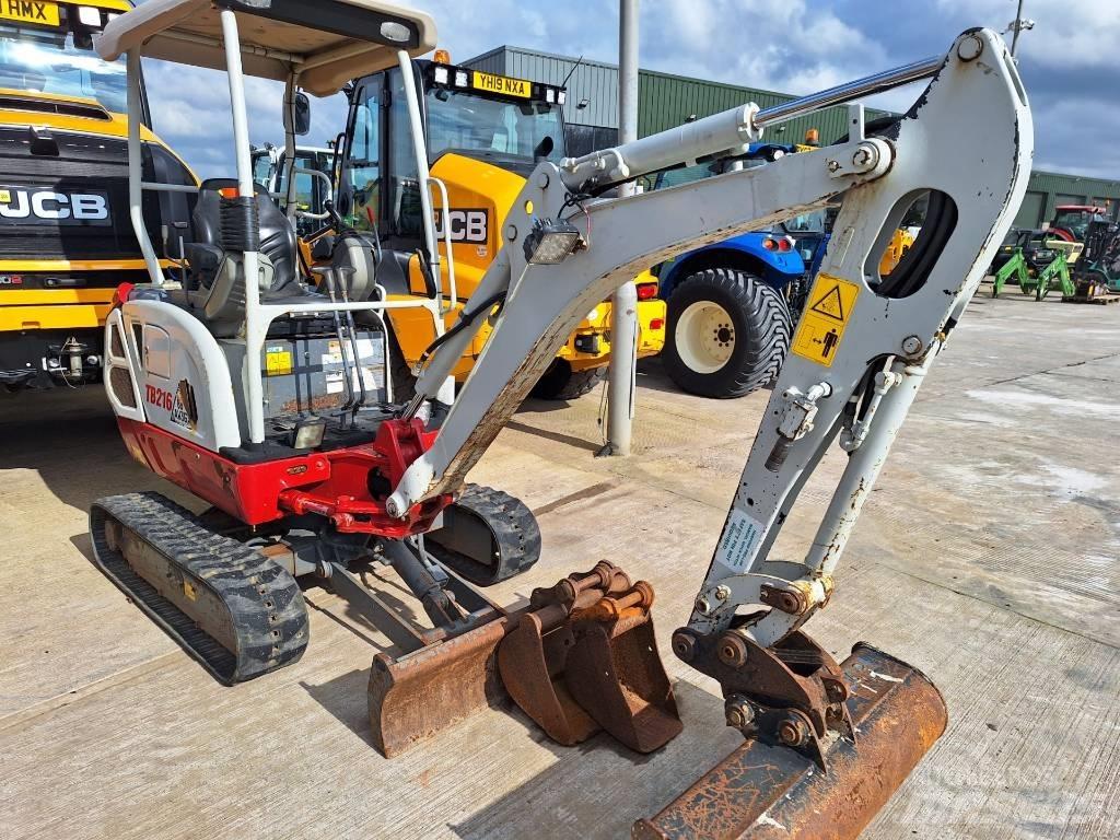 Takeuchi TB216 Minigravemaskiner