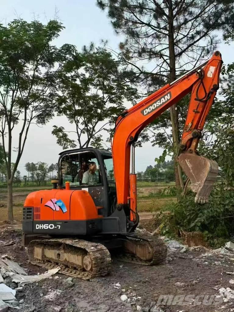 Doosan DH 60 Minigravemaskiner