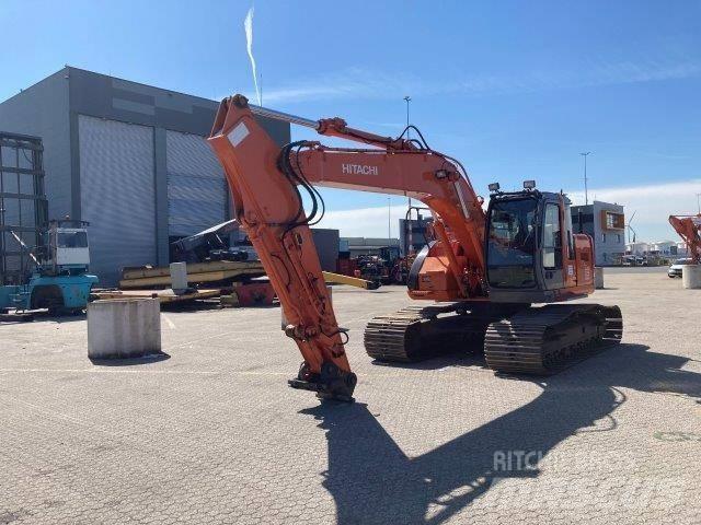 Hitachi ZX225USRLC Gravemaskiner på larvebånd