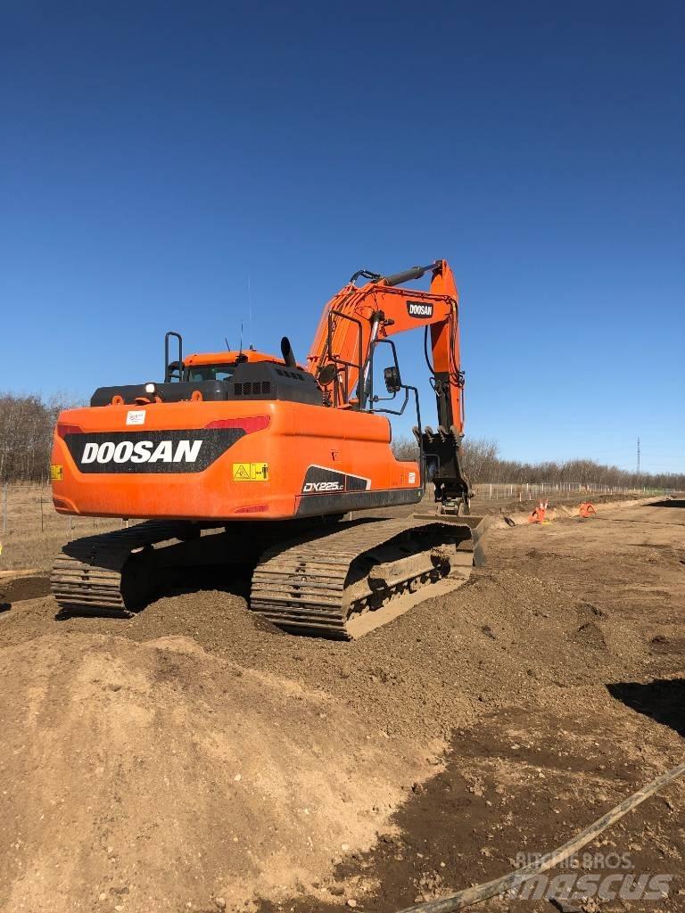 Develon DX225LC-5 Gravemaskiner på larvebånd