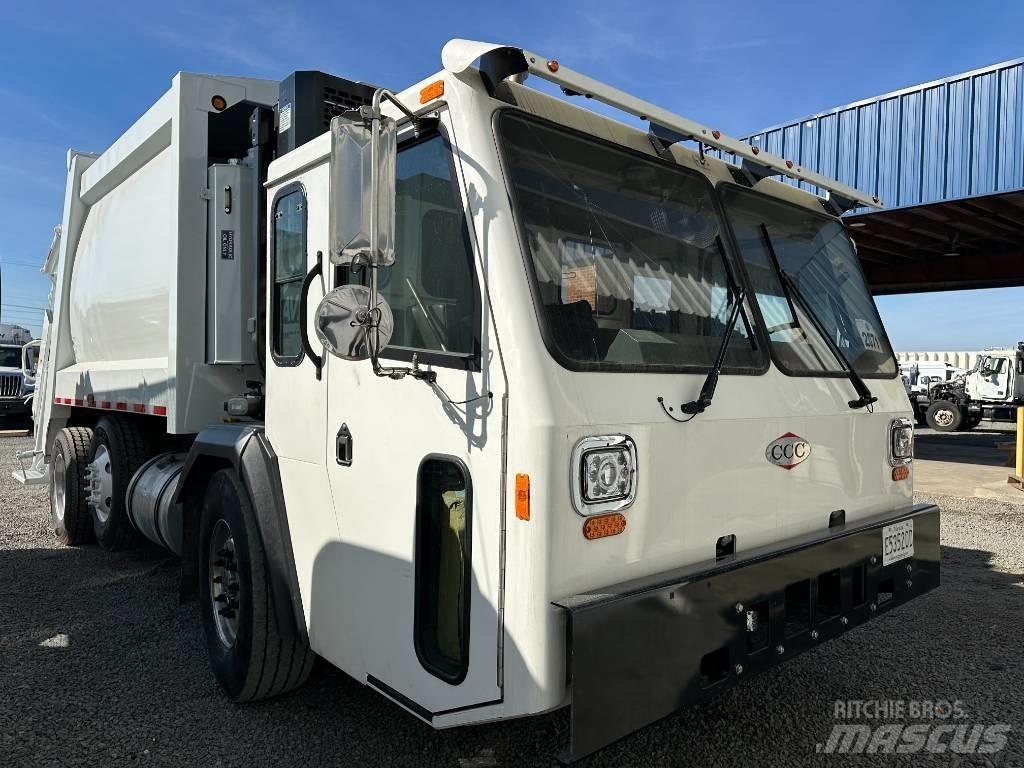  Crane Carrier LET2CC Renovationslastbiler